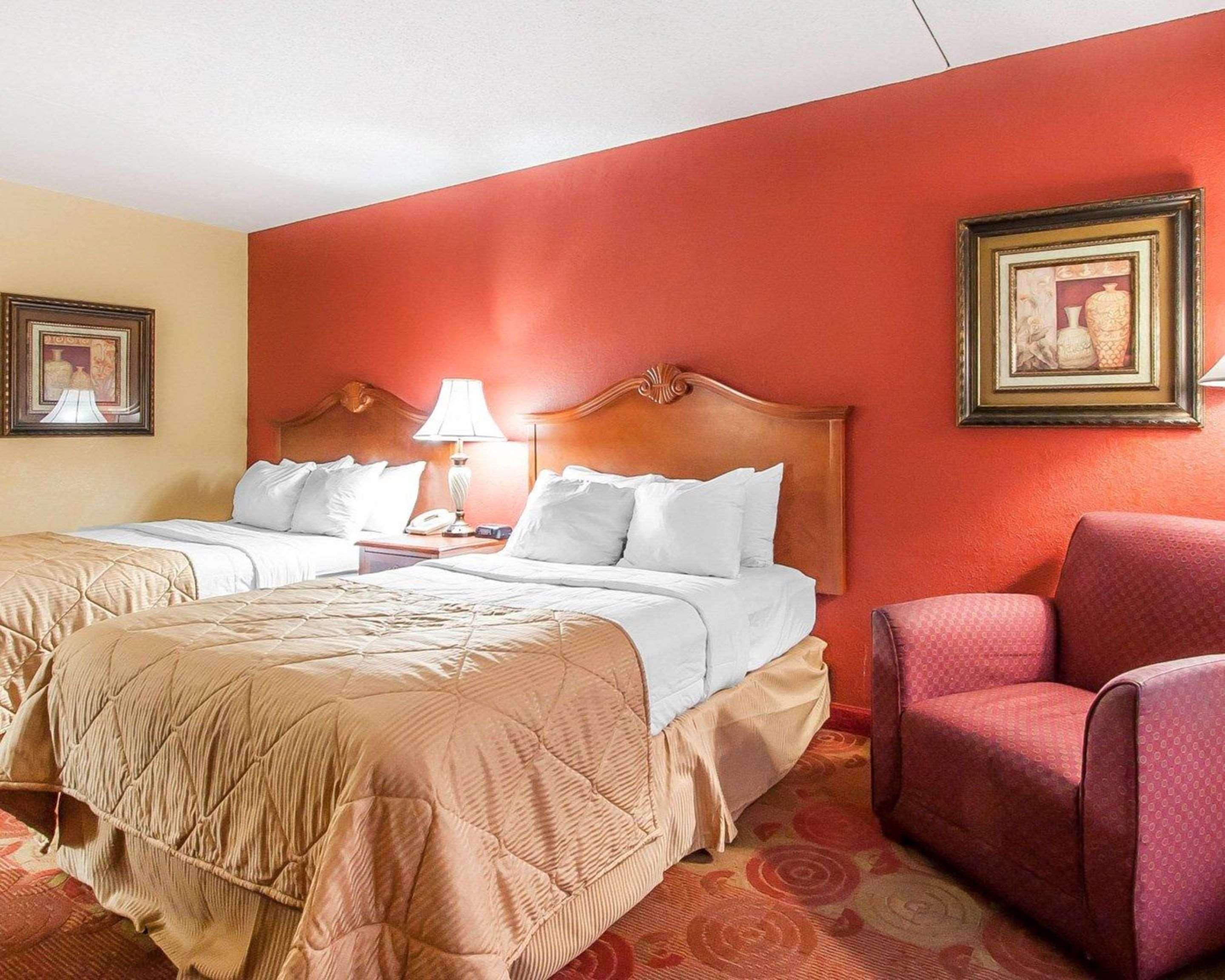 Clarion Inn & Suites University Center Auburn Eksteriør bilde